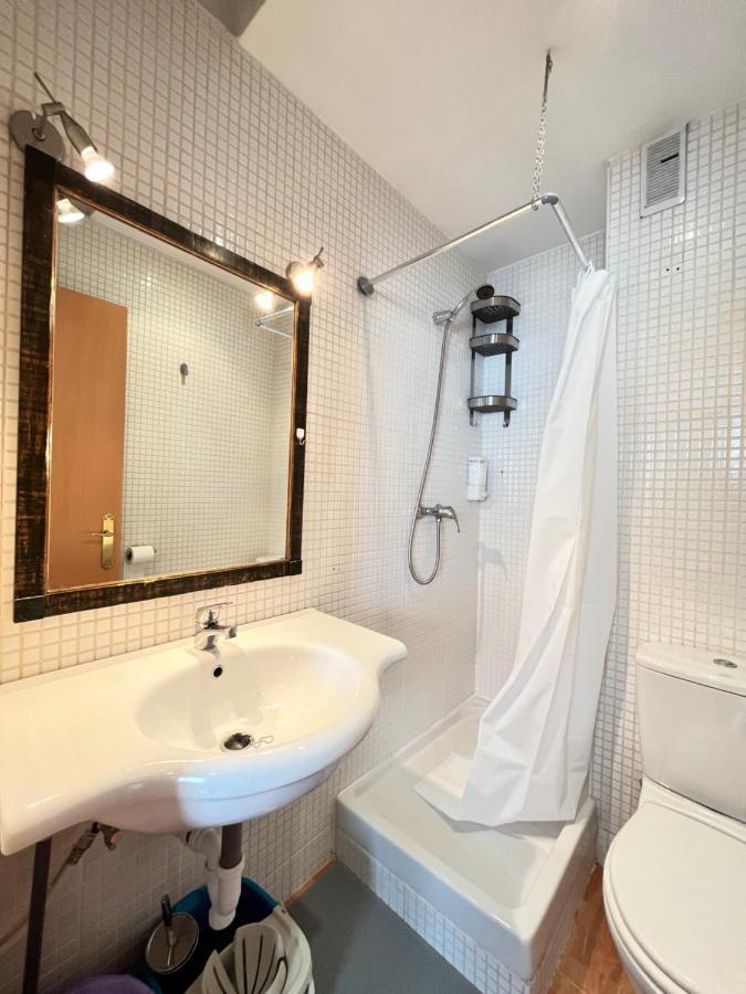 Apartamento Piso en Augusto Figueroa Madrid Exterior foto