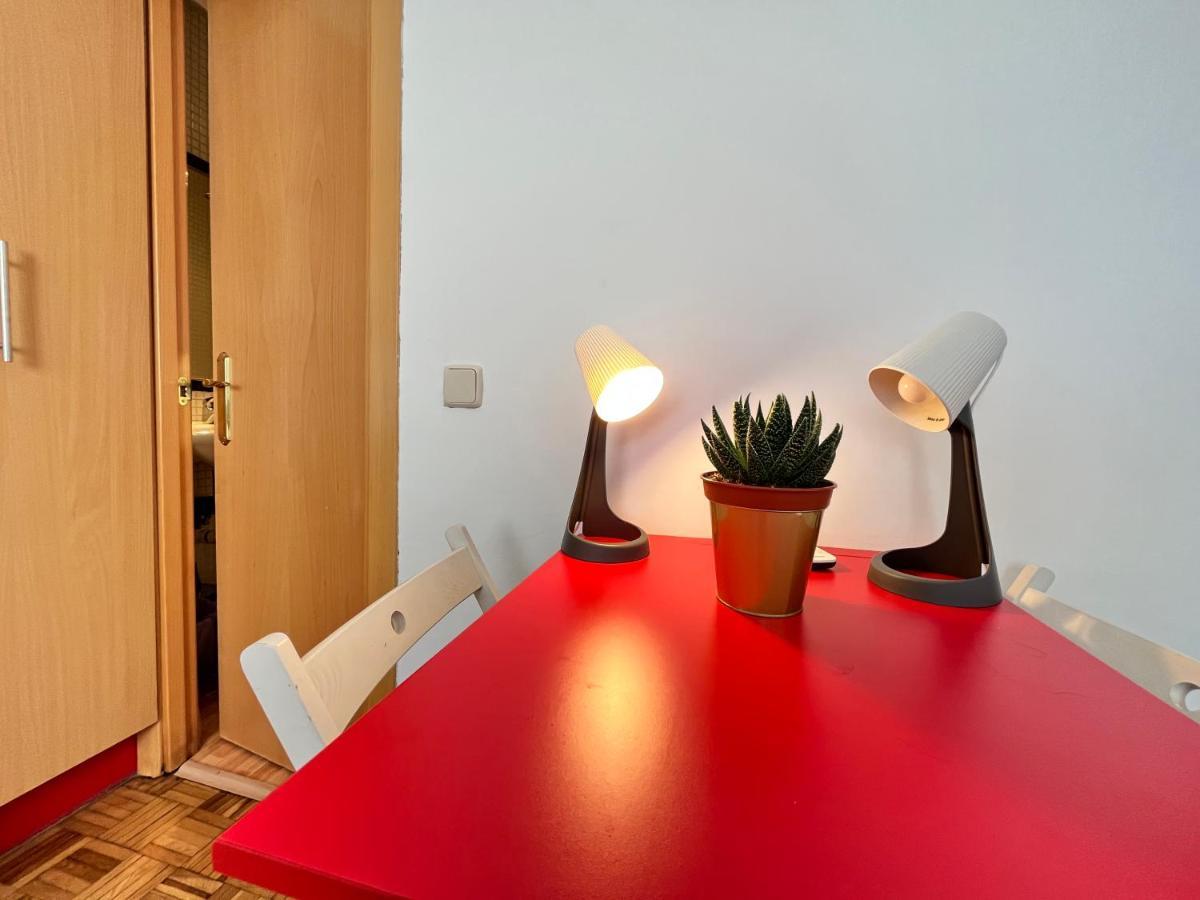 Apartamento Piso en Augusto Figueroa Madrid Exterior foto